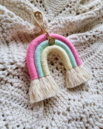 Regnbue Nøglering Macrame Pink Turkis Gul