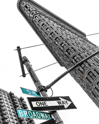 Corner Of Broadway   5th Avenue Af Rasmus Gundorff Sæderup