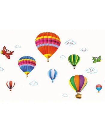 Rigtig Sød Wallsticker Med Luftballoner  Skyer Og Små Flyvere   Flotte Farver