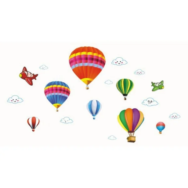 Rigtig Sød Wallsticker Med Luftballoner Skyer Og Små Flyvere Flotte Farver