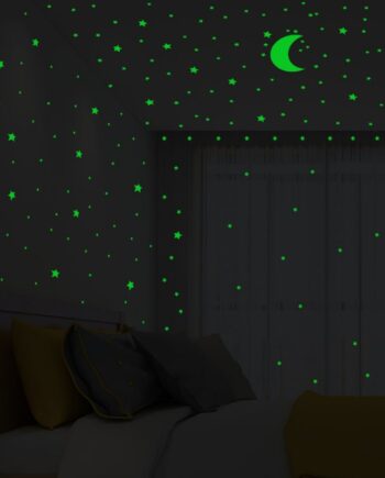 Selvlysende Wallsticker Med En Halvmåne Og 338 Stjerner  Grøn