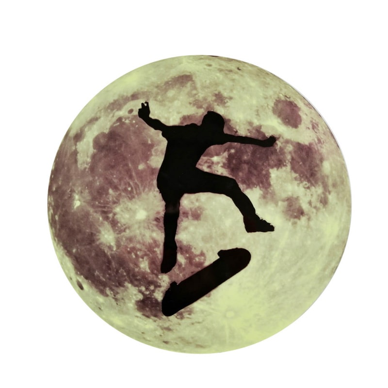 Stor Selvlysende Måne Wallsticker 30 Cm Tricks På Skateboard
