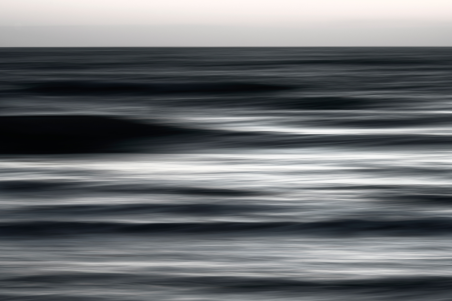 The-uniqueness-of-waves-   Af Tal Paz-fridman