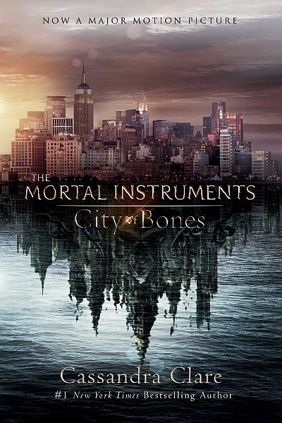 World Of The Shadowhunters Ii: The Mortal Instruments     City Of Bones 978- -4424-9398-