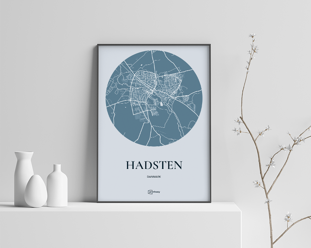 Hadsten Plakaten Rundt Kort Havblå 70 100 Cm  B1